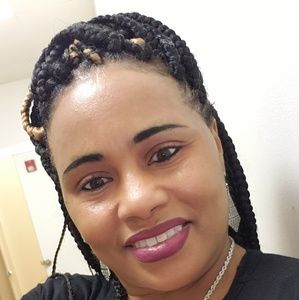 Meet your Posher, Yolanda